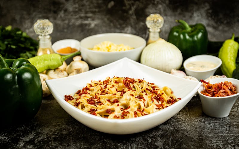 Garlic bread sticks with marinara dipping sauce